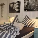 With 3 Bedrooms * グレートジール