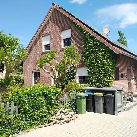 With 3 Bedrooms Apartman